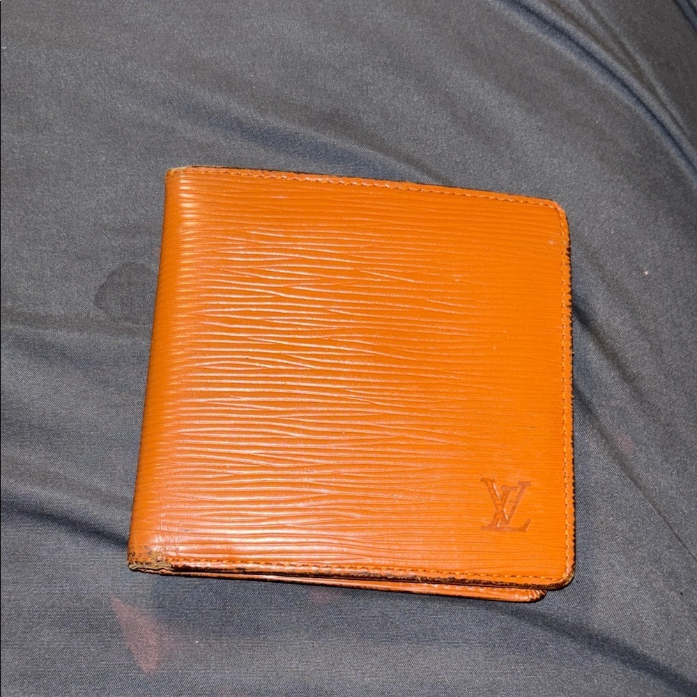 Louis Vuitton Vibrant Orange EPI Card Holder Wallet